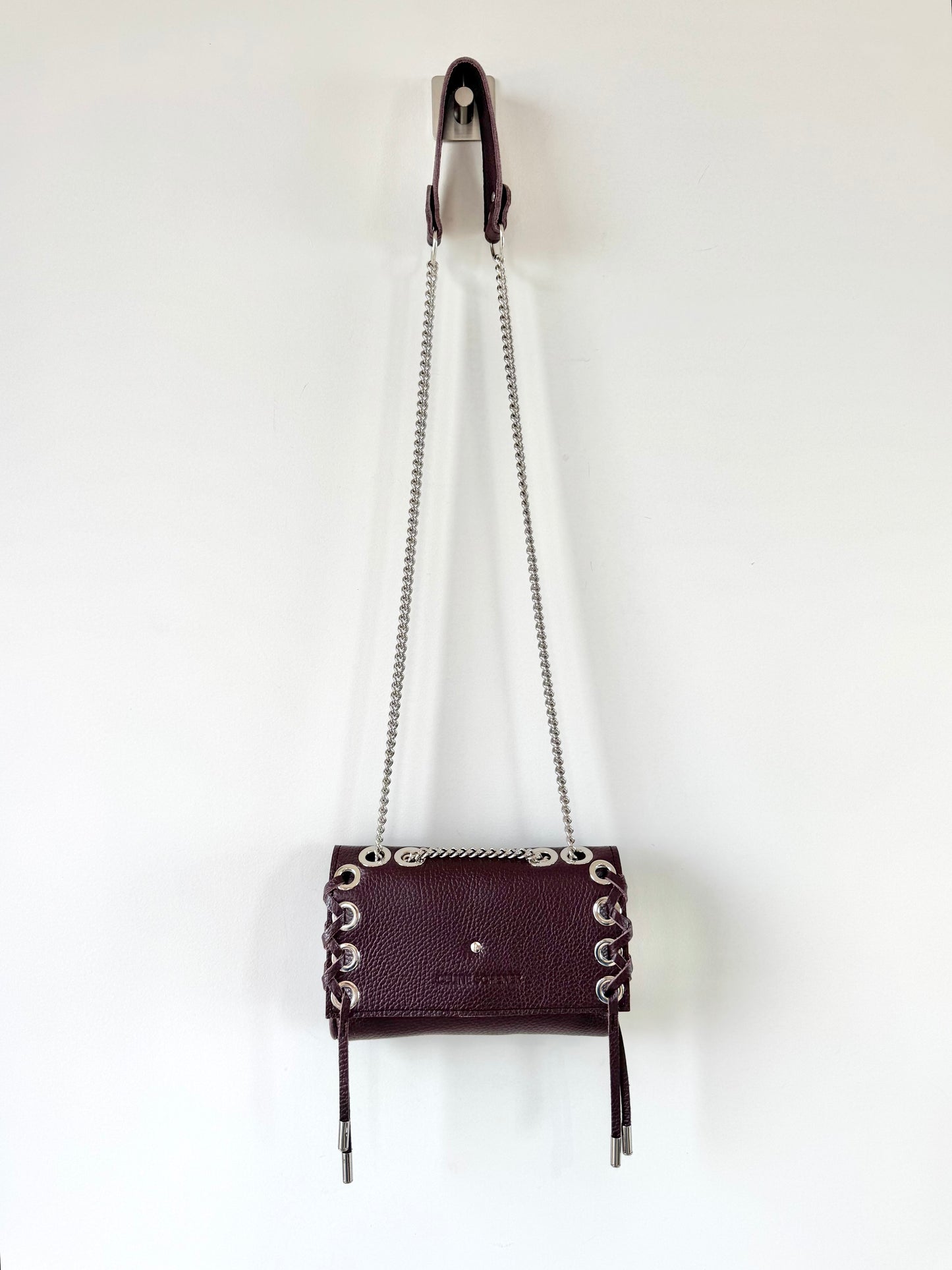 MINI DJANGO LACE UP LIT DE VIN