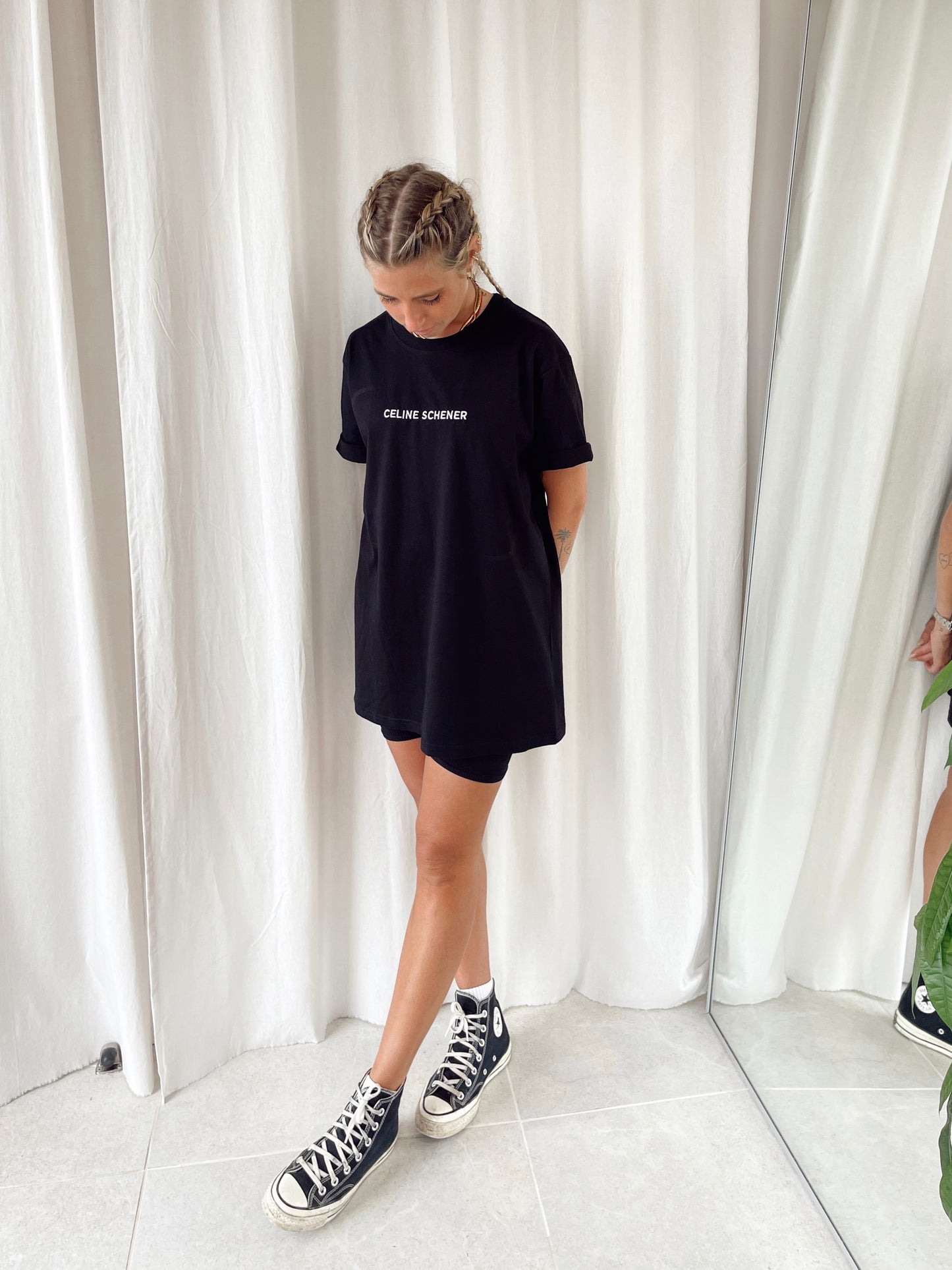 TEESHIRT NOIR BRODERIE BLANCHE
