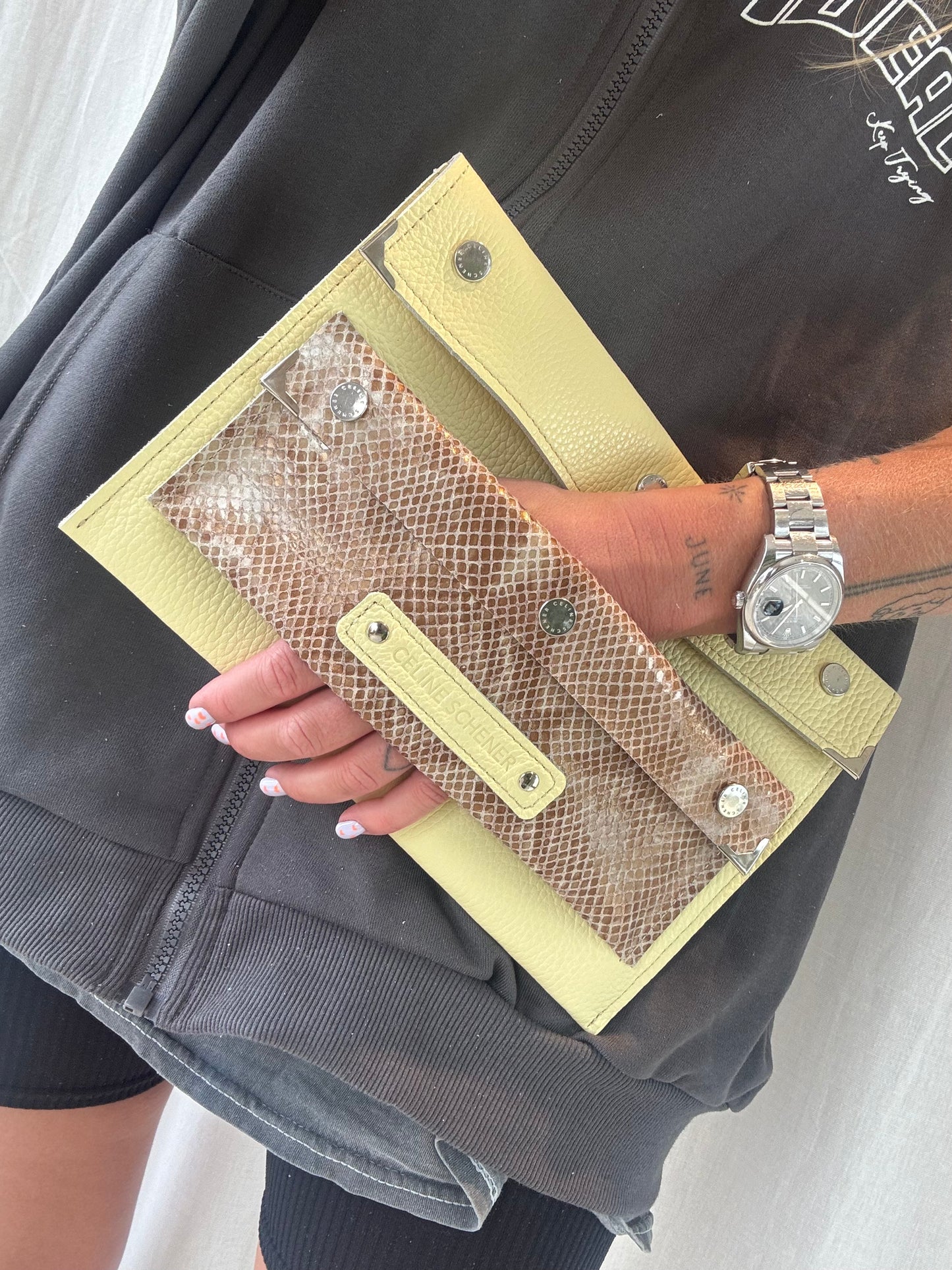 PIA JAUNE PASTEL + SNAKE