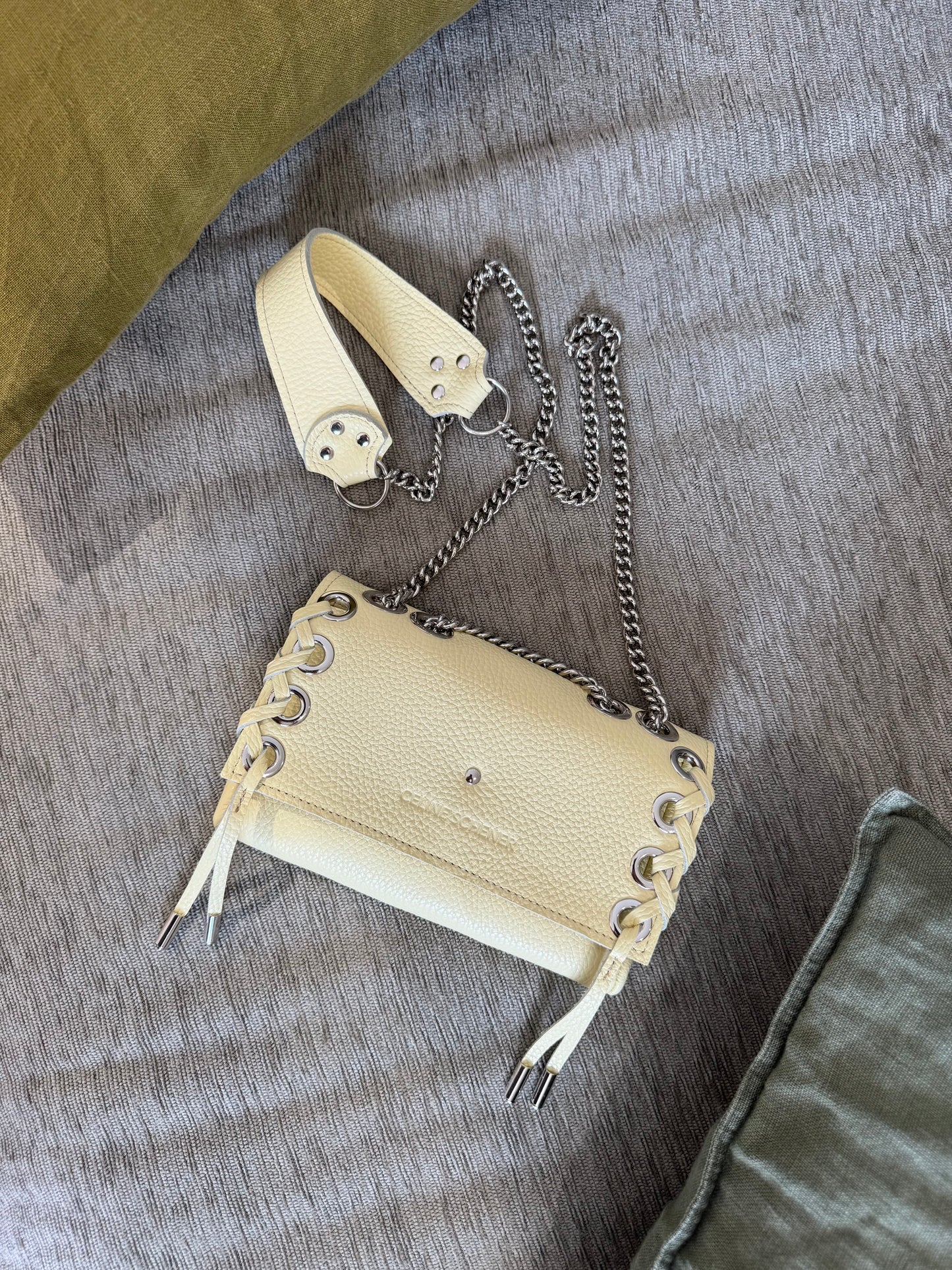 MINI DJANGO JAUNE PASTEL LACE UP