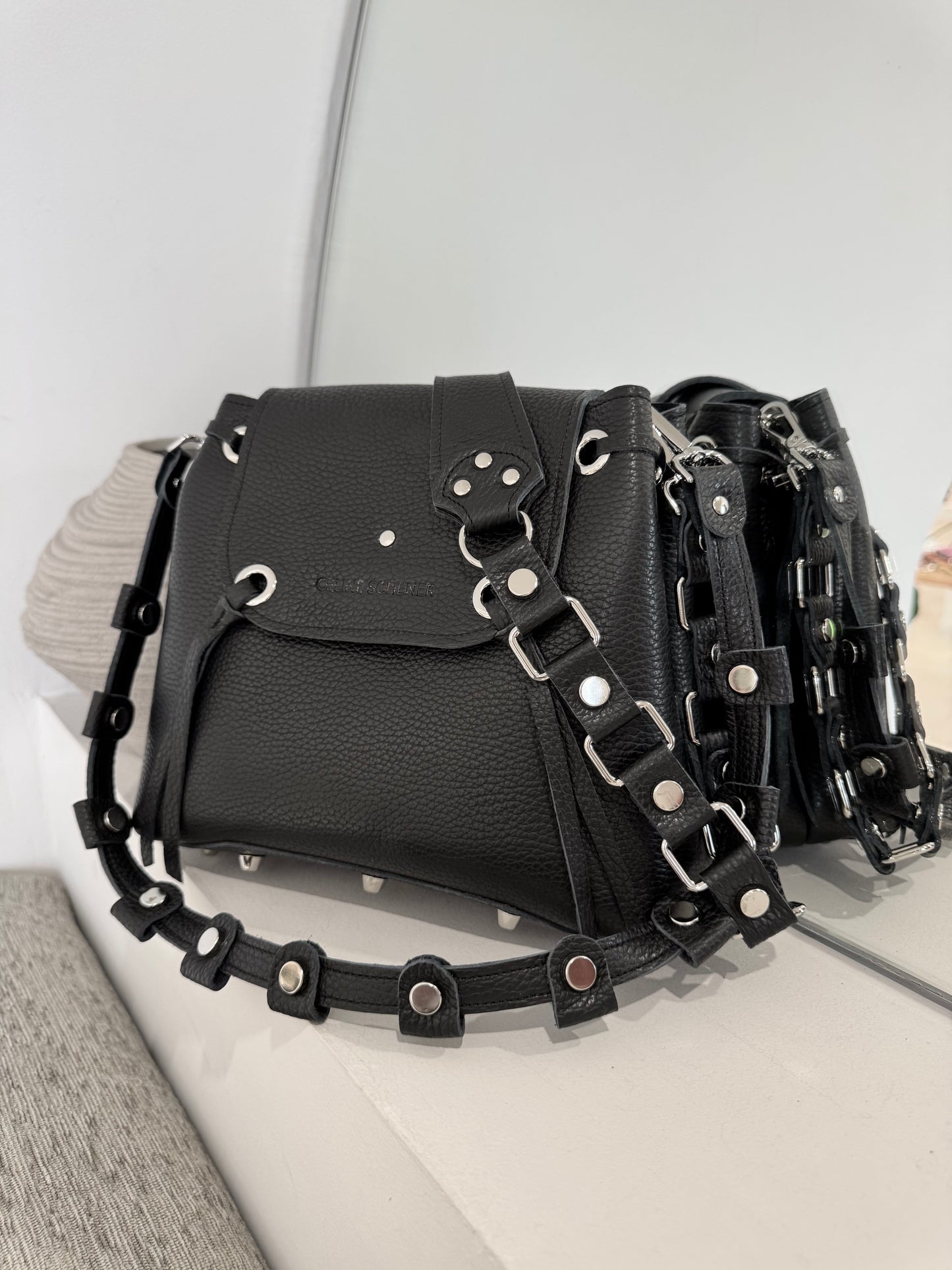 MIAMI BLACK