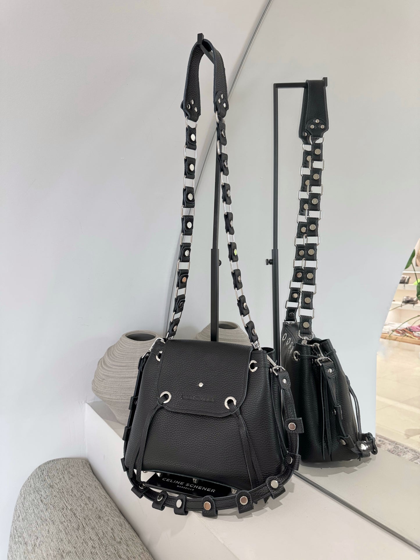 MIAMI BLACK