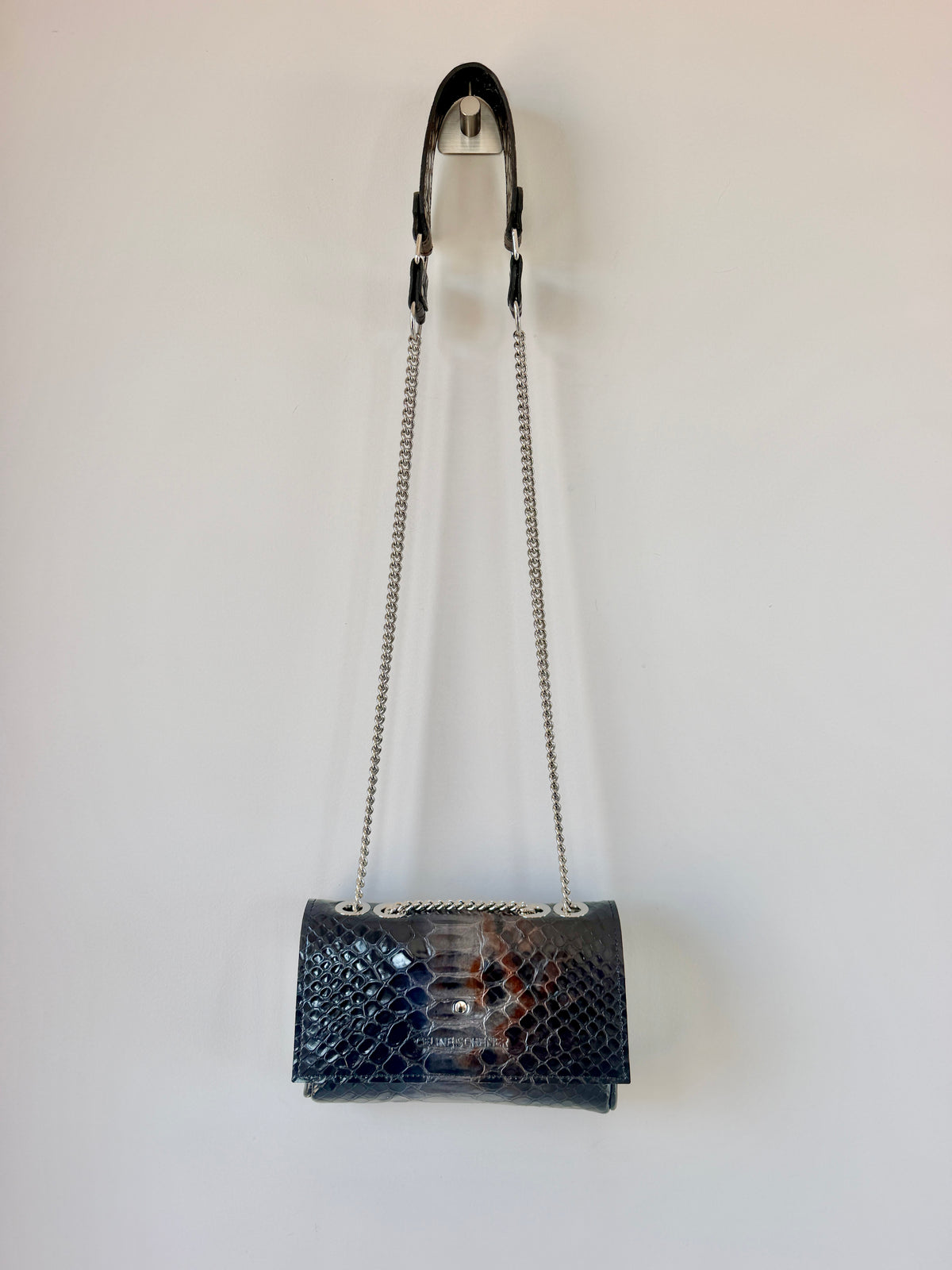 SAC MINI DJANGO ÉCAILLES NOIRES BLEUTÉES