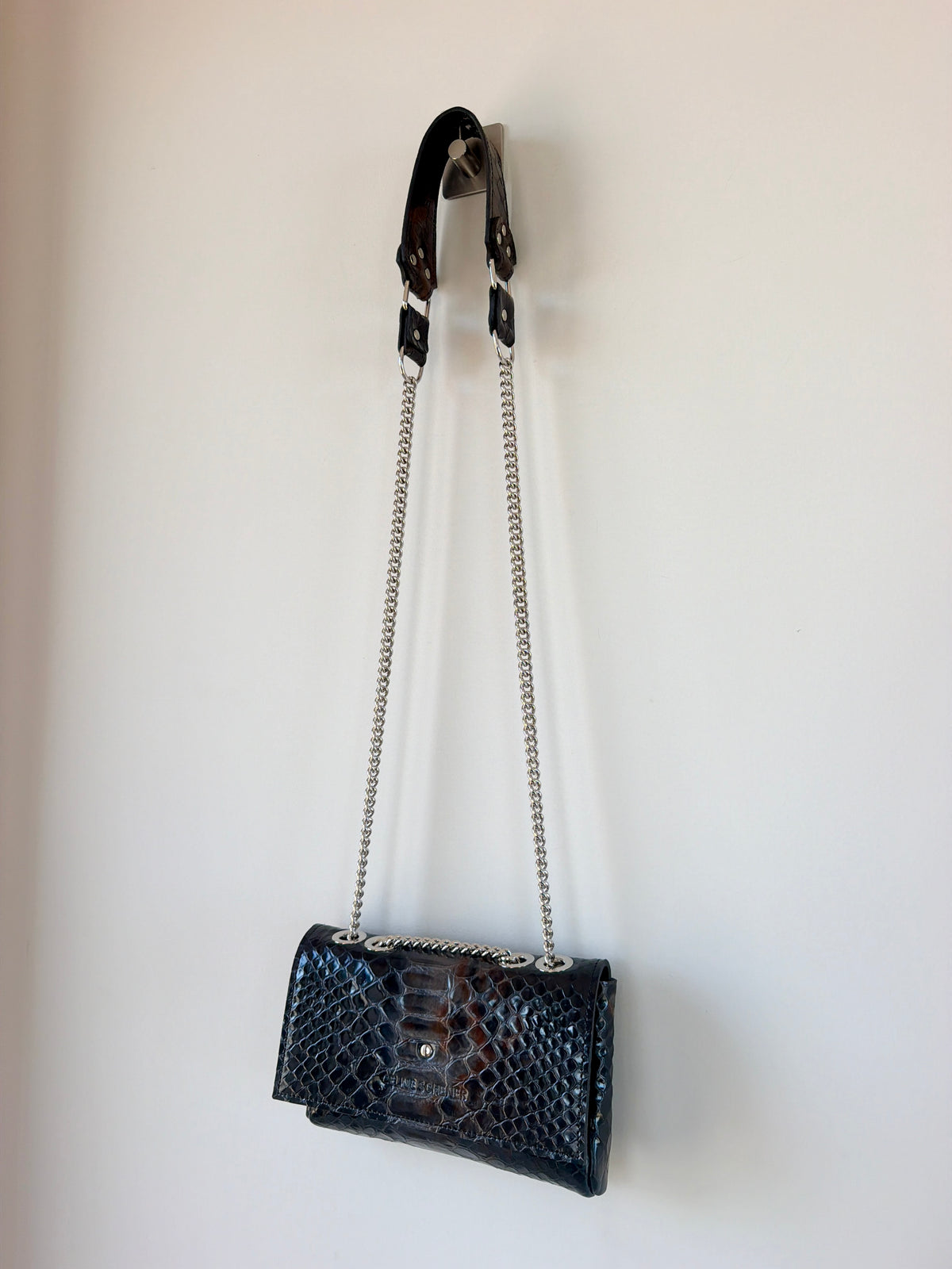 SAC MINI DJANGO ÉCAILLES NOIRES BLEUTÉES