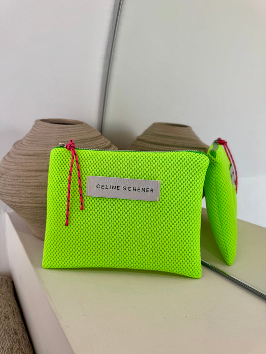 POCHETTE EN MESH FLUO