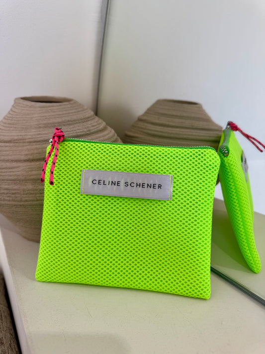 POCHETTE EN MESH FLUO