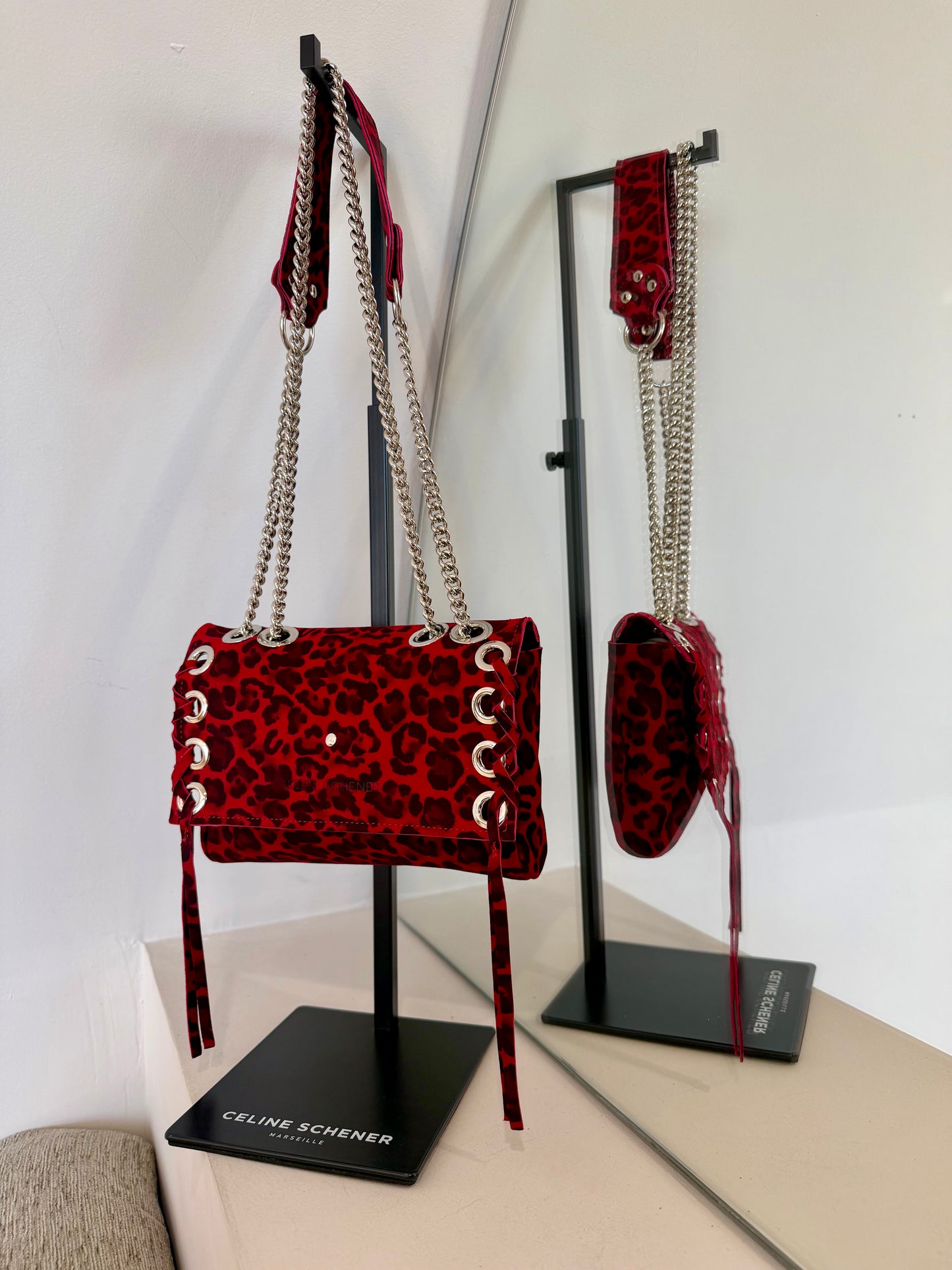 MINI DJANGO LACE UP RED LEO